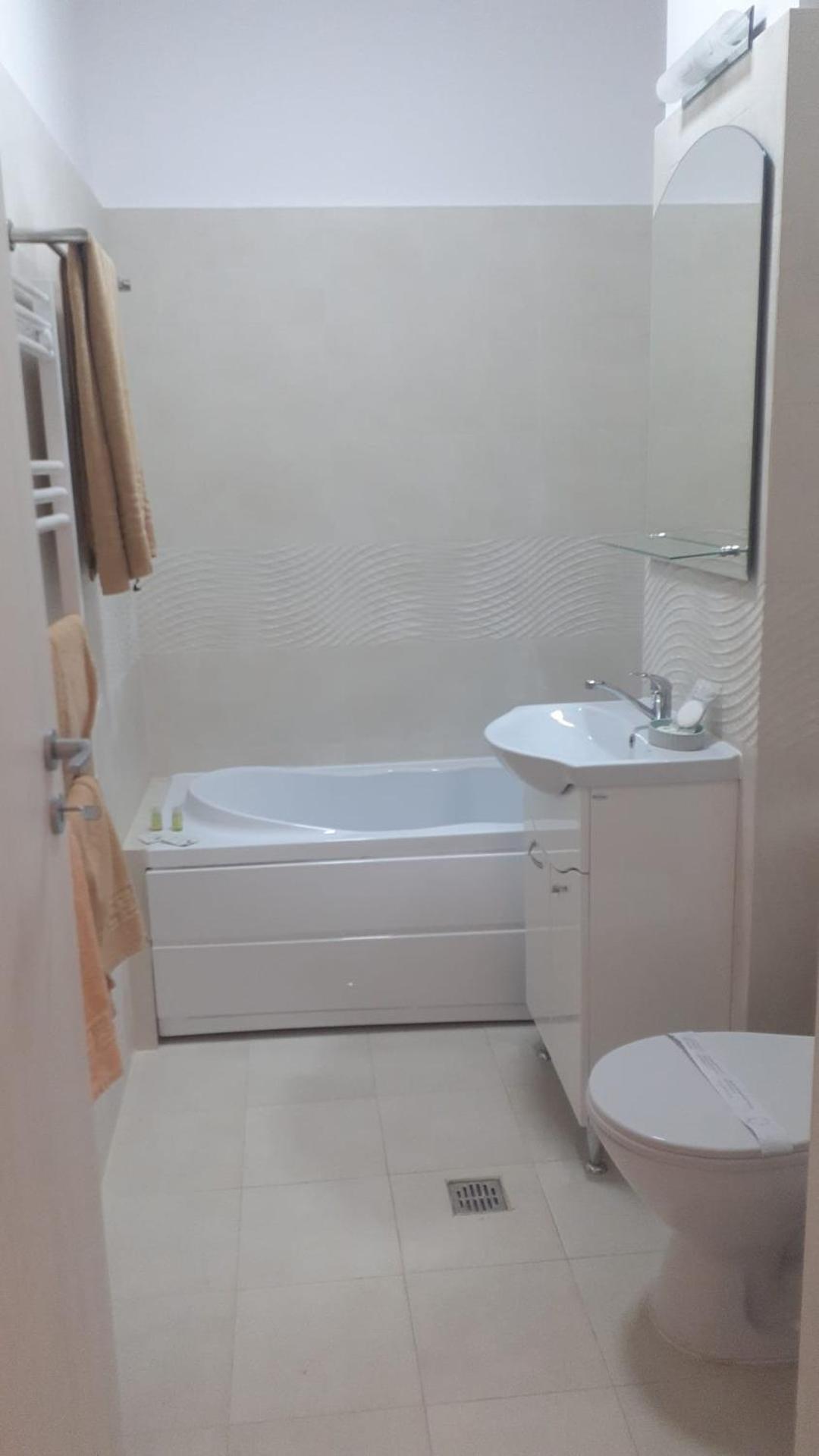 In Apart Hotel Bukares Bagian luar foto